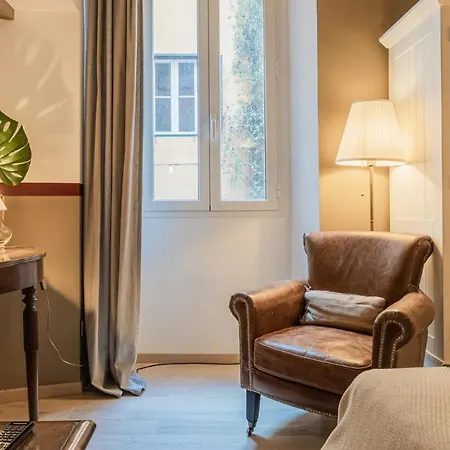 Plum Guide - Kalos Charm Apartment Rome